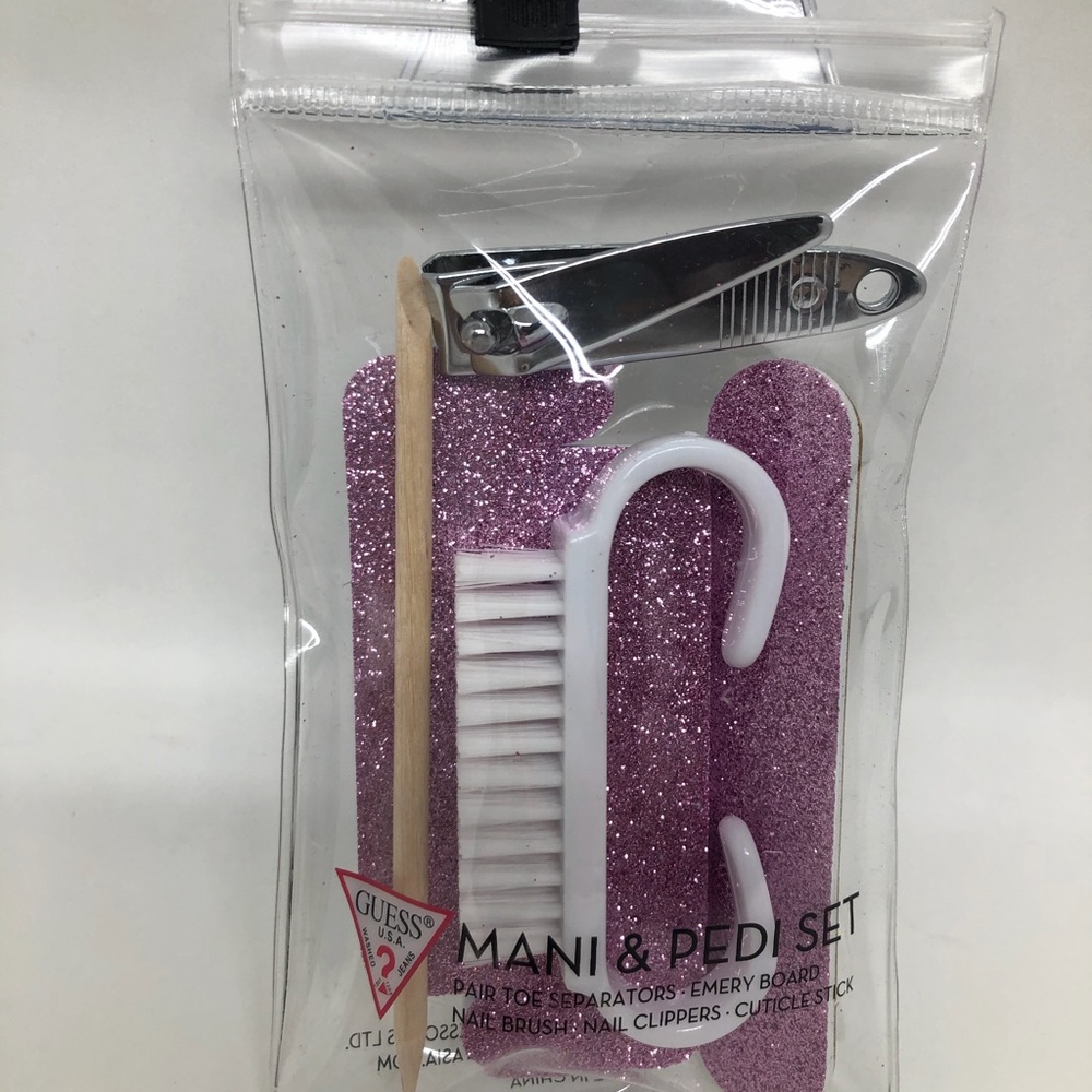 Guess Pink Glitter Manicure Set